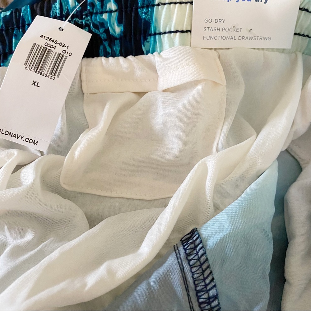 NWT Old Navy Go-Dry Active Shorts - Picture 4 of 5